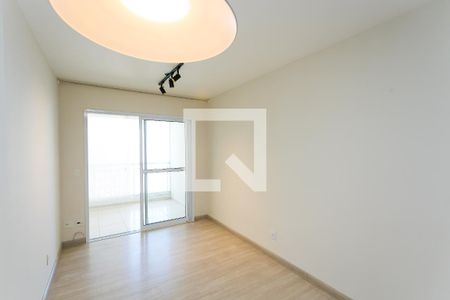 sala de apartamento para alugar com 3 quartos, 75m² em Parque Reboucas, São Paulo