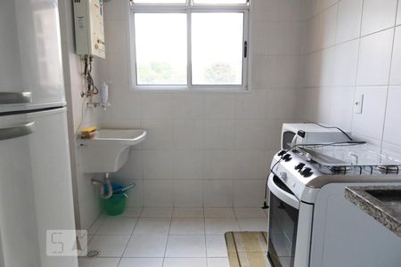 Cozinha de apartamento à venda com 2 quartos, 54m² em Jardim Guanabara, Jundiaí