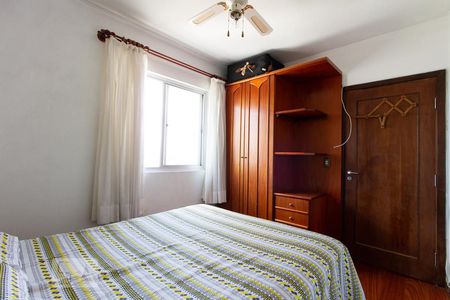 Quarto 1 de apartamento para alugar com 2 quartos, 72m² em Centro, Curitiba