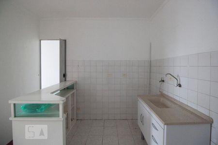 Cozinha de apartamento para alugar com 1 quarto, 40m² em Bela Vista, São Paulo