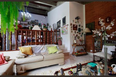 Sala de casa para alugar com 4 quartos, 450m² em Vila Suzana, São Paulo