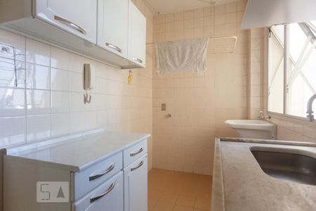 Cozinha de kitnet/studio para alugar com 1 quarto, 40m² em Centro, Campinas