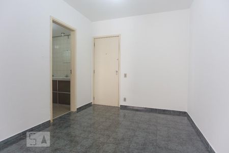 Sala de kitnet/studio para alugar com 1 quarto, 40m² em Centro, Campinas