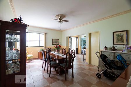 Sala de jantar de casa à venda com 3 quartos, 400m² em Mirandópolis, São Paulo