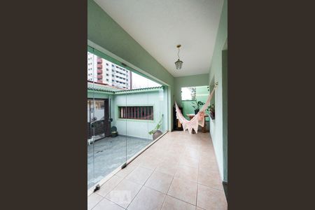 Varanda - Sala de estar de casa para alugar com 3 quartos, 400m² em Mirandópolis, São Paulo