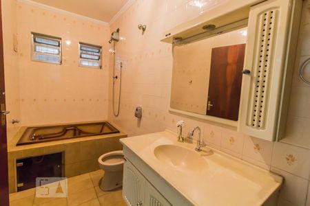 Banheiro social de casa para alugar com 3 quartos, 300m² em Jardim Rosa de Franca, Guarulhos