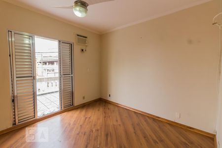 Casa à venda com 115m², 3 quartos e 3 vagas Casa à venda com 115m², 3 quartos e 3 vagasSuíte
