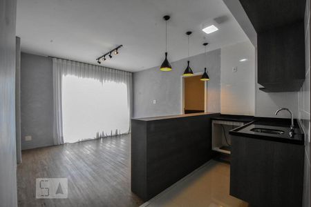 Sala de apartamento para alugar com 1 quarto, 45m² em Santo Amaro, São Paulo