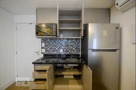 Cozinha - Armários de kitnet/studio para alugar com 1 quarto, 38m² em Jardim Flor da Montanha, Guarulhos