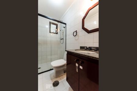 Banheiro de apartamento à venda com 3 quartos, 83m² em Vila São Francisco, Osasco