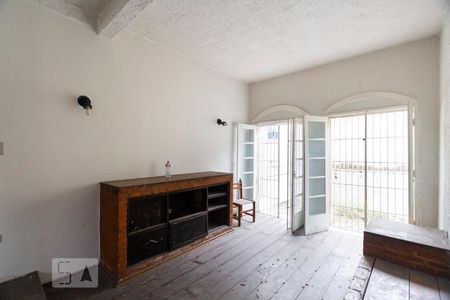 Sala de estar de casa para alugar com 3 quartos, 150m² em Parque Jabaquara, São Paulo