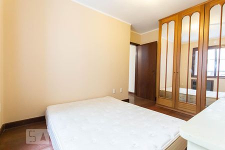 Quarto de apartamento para alugar com 1 quarto, 45m² em Petrópolis, Porto Alegre