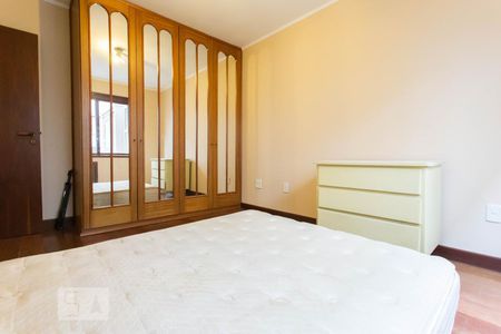 Quarto de apartamento para alugar com 1 quarto, 45m² em Petrópolis, Porto Alegre