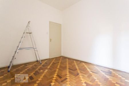 Quarto 1 de apartamento para alugar com 2 quartos, 90m² em Petrópolis, Porto Alegre