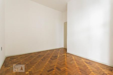 Quarto 2 de apartamento para alugar com 2 quartos, 90m² em Petrópolis, Porto Alegre