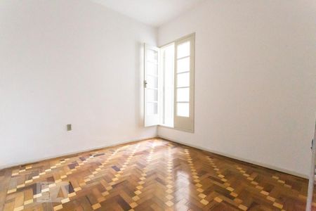 Quarto 1 de apartamento para alugar com 2 quartos, 90m² em Petrópolis, Porto Alegre