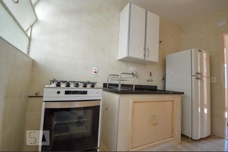 Cozinha de apartamento para alugar com 2 quartos, 55m² em Consolação, São Paulo