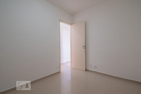 Quarto 1 de apartamento para alugar com 2 quartos, 50m² em Vila Congonhas, São Paulo