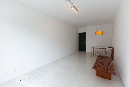 Sala de apartamento à venda com 2 quartos, 75m² em Vila Olímpia, São Paulo