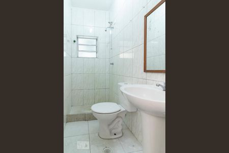 Banheiro de apartamento para alugar com 1 quarto, 36m² em Vila Constança, São Paulo