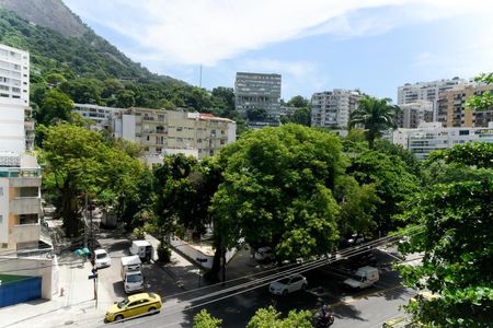 Vista Sala de apartamento à venda com 1 quarto, 60m² em Lagoa, Rio de Janeiro