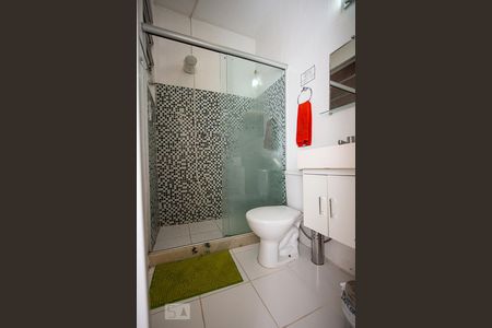 Banheiro de kitnet/studio à venda com 1 quarto, 24m² em Centro, Rio de Janeiro