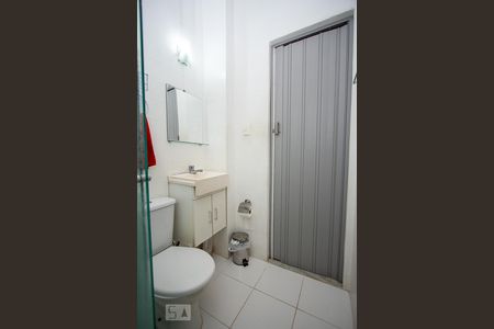Banheiro de kitnet/studio à venda com 1 quarto, 24m² em Centro, Rio de Janeiro