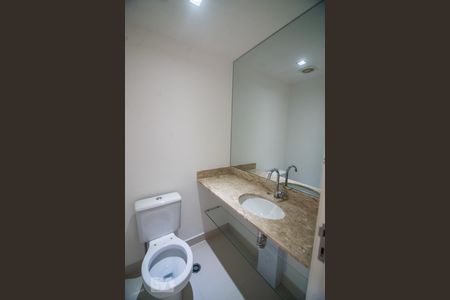 Lavabo de apartamento para alugar com 3 quartos, 147m² em Parque São Jorge, São Paulo