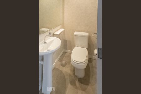 Lavabo  de apartamento para alugar com 2 quartos, 121m² em Indianópolis, São Paulo