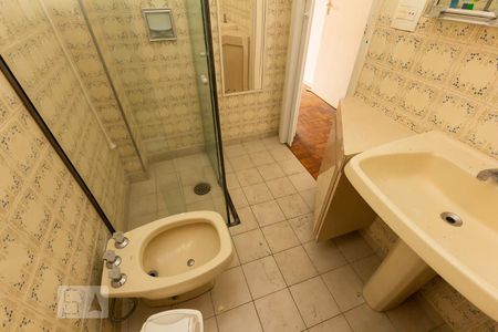 Banheiro de apartamento para alugar com 1 quarto, 44m² em Água Branca, São Paulo