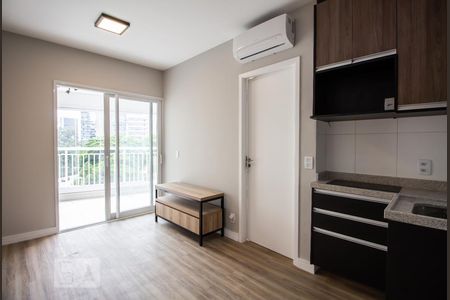 Sala e cozinha de apartamento para alugar com 1 quarto, 35m² em Pinheiros, São Paulo