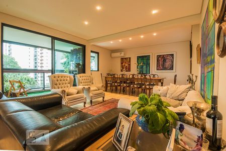 Sala de apartamento para alugar com 4 quartos, 247m² em Brooklin Paulista, São Paulo