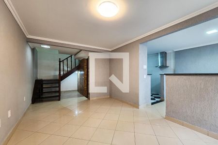 Sala de casa de condomínio à venda com 3 quartos, 170m² em Maracanã, Rio de Janeiro