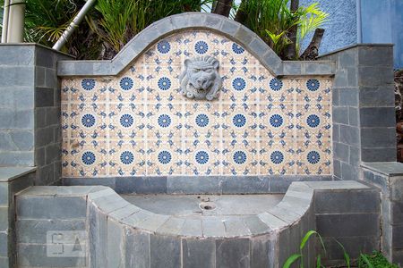 Casa à venda com 204m², 4 quartos e 2 vagas Casa à venda com 204m², 4 quartos e 2 vagasFonte