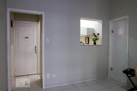 Sala de apartamento à venda com 2 quartos, 80m² em Leblon, Rio de Janeiro