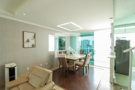 Sala de casa à venda com 3 quartos, 230m² em Vila Ester (zona Norte), São Paulo