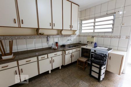 Cozinha de apartamento para alugar com 3 quartos, 126m² em Barra Funda, São Paulo