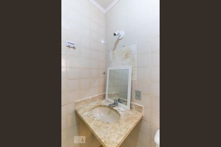 Banheiro de apartamento para alugar com 1 quarto, 51m² em Cambuí, Campinas