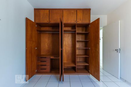 Quarto - Armários de apartamento para alugar com 1 quarto, 51m² em Cambuí, Campinas