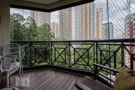 Varanda de apartamento para alugar com 3 quartos, 129m² em Vila Andrade, São Paulo