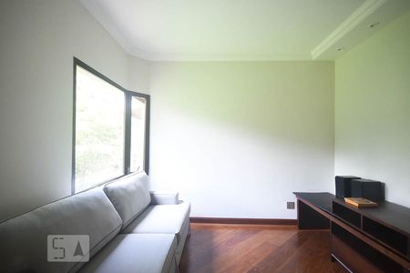 Sala de tv de apartamento à venda com 4 quartos, 352m² em Jardim Ampliação, São Paulo