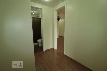 Corredor de apartamento para alugar com 2 quartos, 87m² em Freguesia (jacarepaguá), Rio de Janeiro