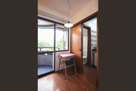 Detalhe da Sala de apartamento para alugar com 1 quarto, 30m² em Vila Suzana, São Paulo