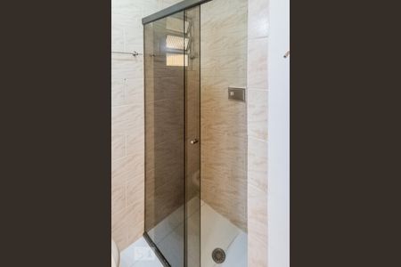 Banheiro suíte de apartamento à venda com 3 quartos, 100m² em Moema, São Paulo