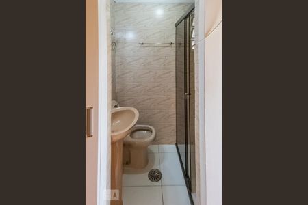 Banheiro suíte de apartamento à venda com 3 quartos, 100m² em Moema, São Paulo