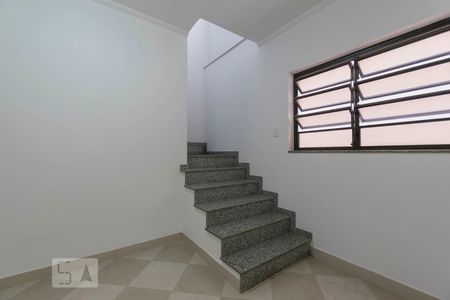 1o. Andar - Sala de Almoço (Escadas) de casa à venda com 3 quartos, 125m² em Vila Nair, São Paulo