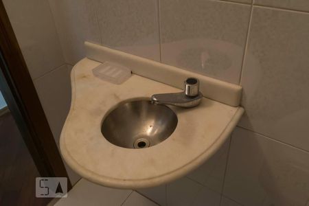 1o. Andar - Lavabo (Torneira) de casa à venda com 3 quartos, 125m² em Vila Nair, São Paulo