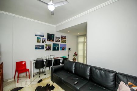 Apartamento à venda com 76m², 2 quartos e sem vagaSala