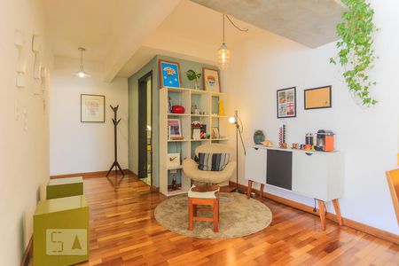 Sala de Laitura de apartamento para alugar com 2 quartos, 125m² em Cerqueira César, São Paulo