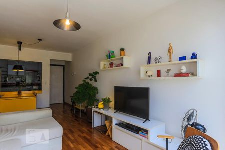 Sala de Estar de apartamento para alugar com 2 quartos, 125m² em Cerqueira César, São Paulo